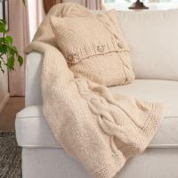 N1599 Cable Cushion and Throw